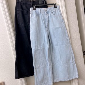 Free People light wash wide leg jean & black wide leg jean💙🦋